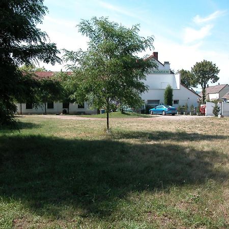Auberge De La Musardiere Chagny (Saone-et-Loire) Exterior photo