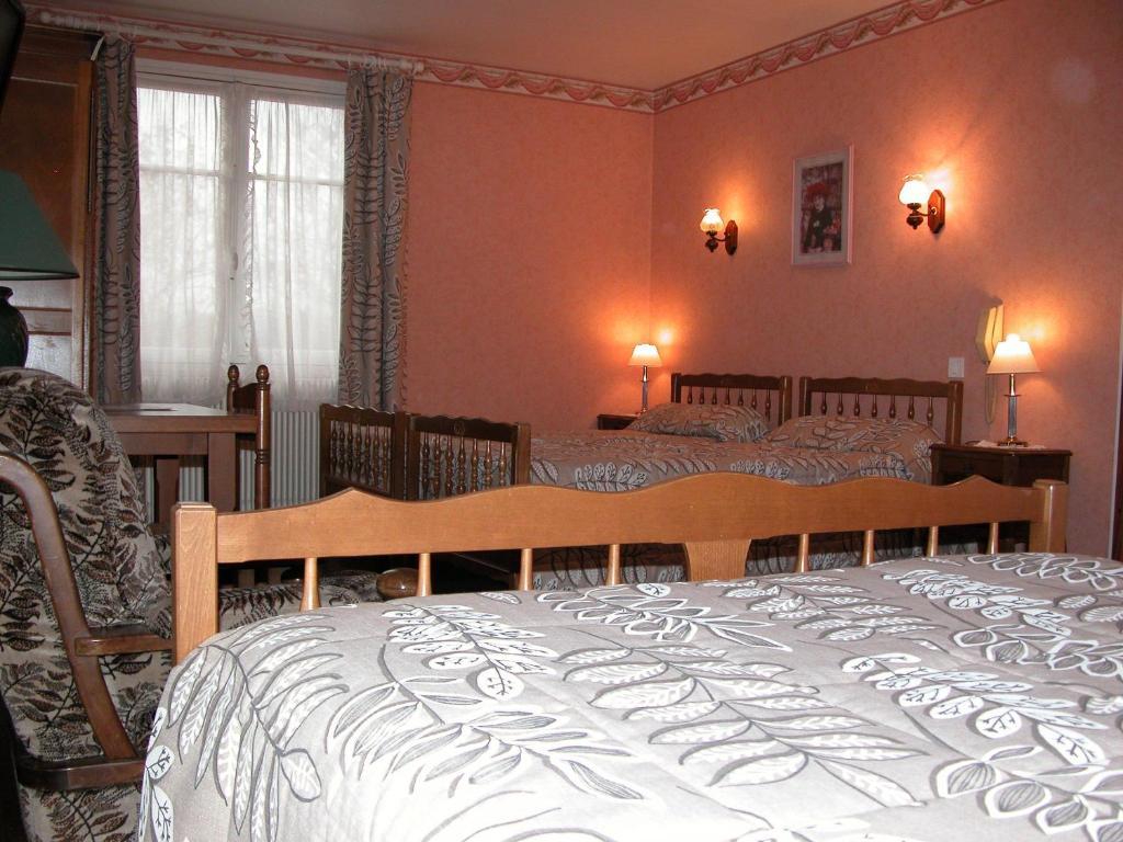 Auberge De La Musardiere Chagny (Saone-et-Loire) Room photo