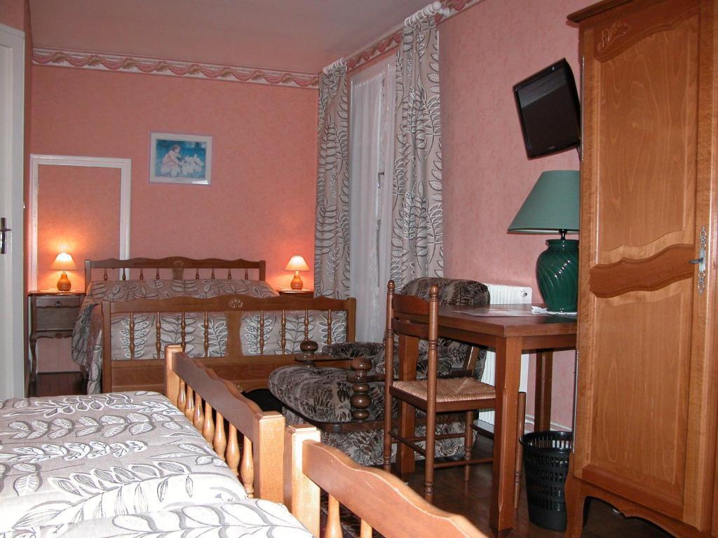 Auberge De La Musardiere Chagny (Saone-et-Loire) Room photo